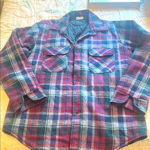 Plaid fleece lined Button casual button down shirt jacket.Size Large.